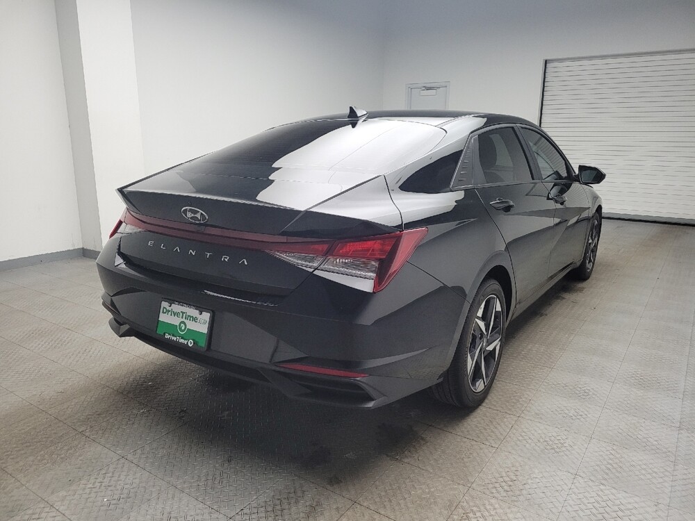 2023 Hyundai Elantra in Taylor, MI 48180 - 18106933 9