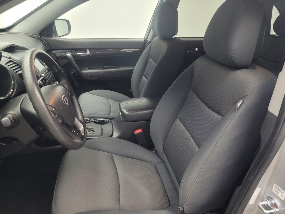 2013 Kia Sorento in Indianapolis, IN 46222 - 18106941 17