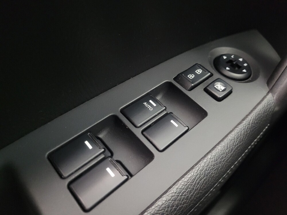 2013 Kia Sorento in Indianapolis, IN 46222 - 18106941 27