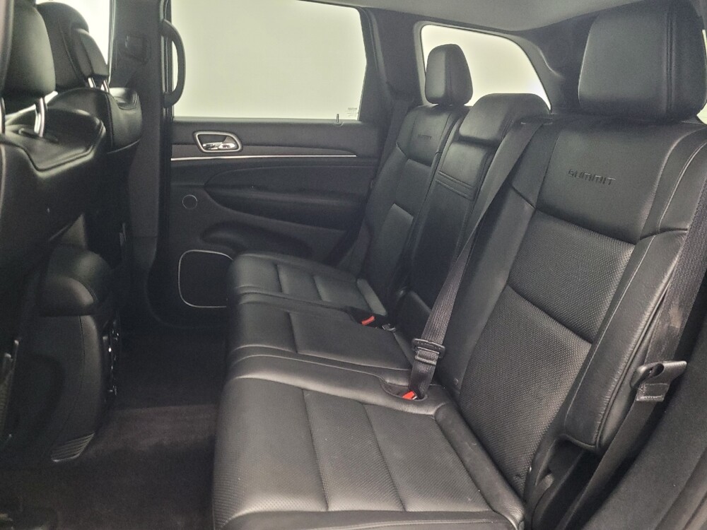 2017 Jeep Grand Cherokee in Indianapolis, IN 46219 - 18106943 18