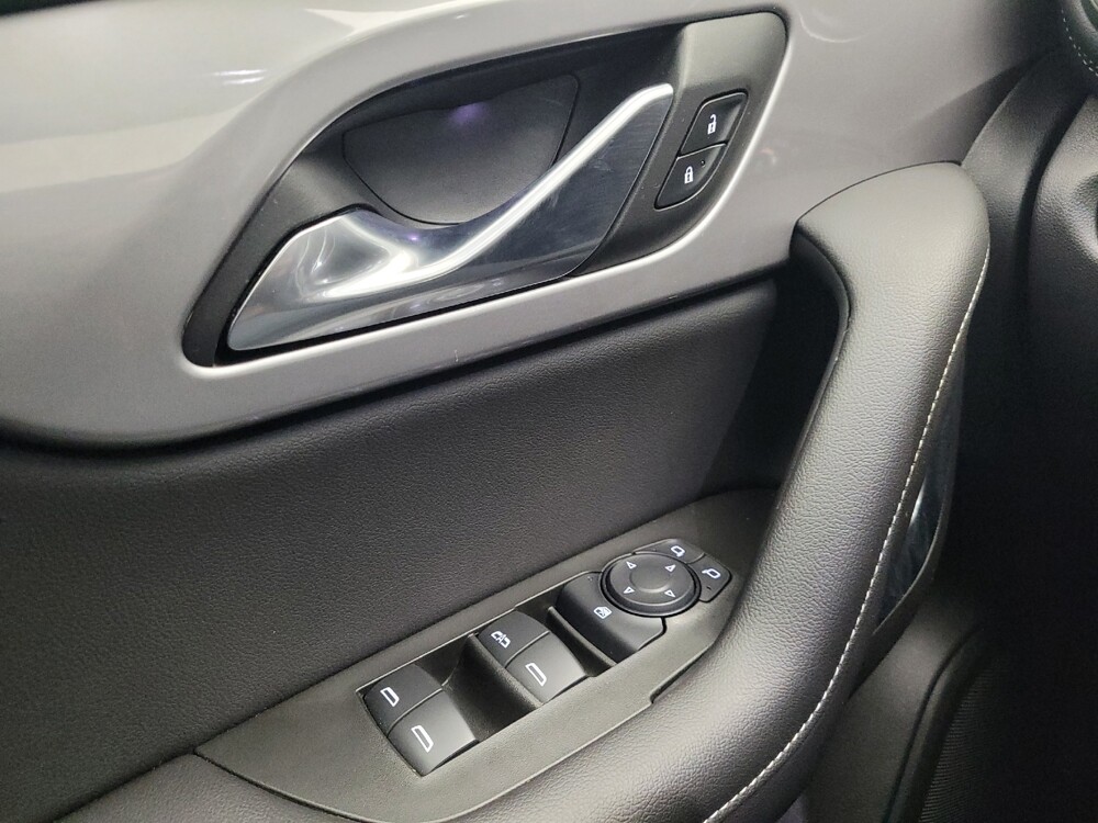 2024 Chevrolet Blazer in Grand Rapids, MI 49508 - 18106954 27