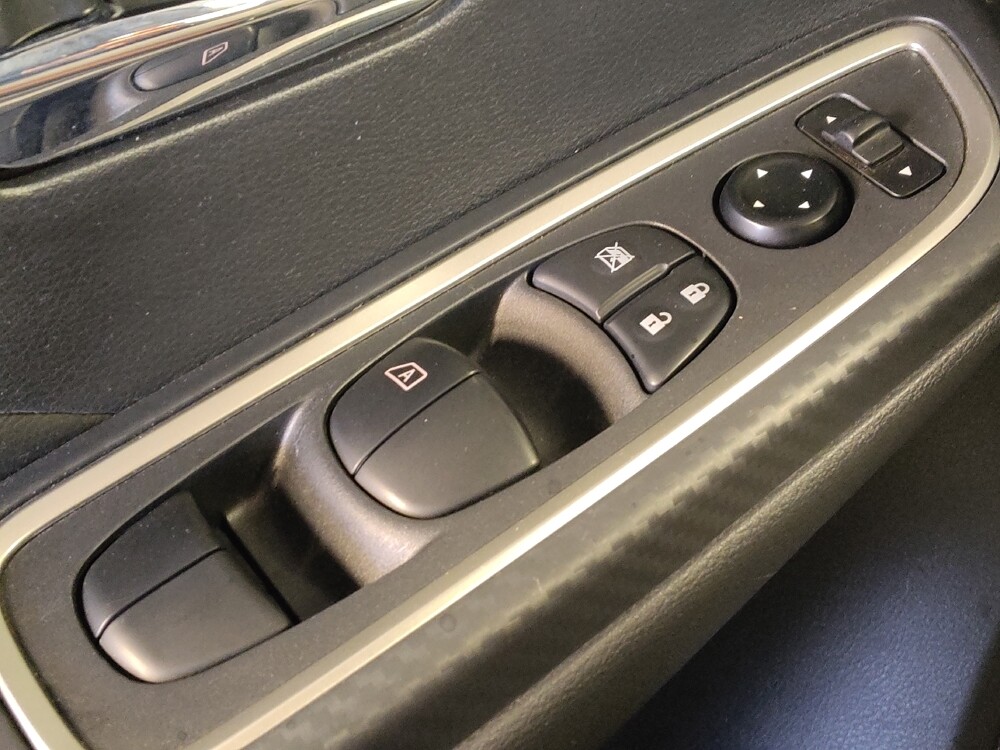 2025 Nissan Versa in Houston, TX 77074 - 18106955 27