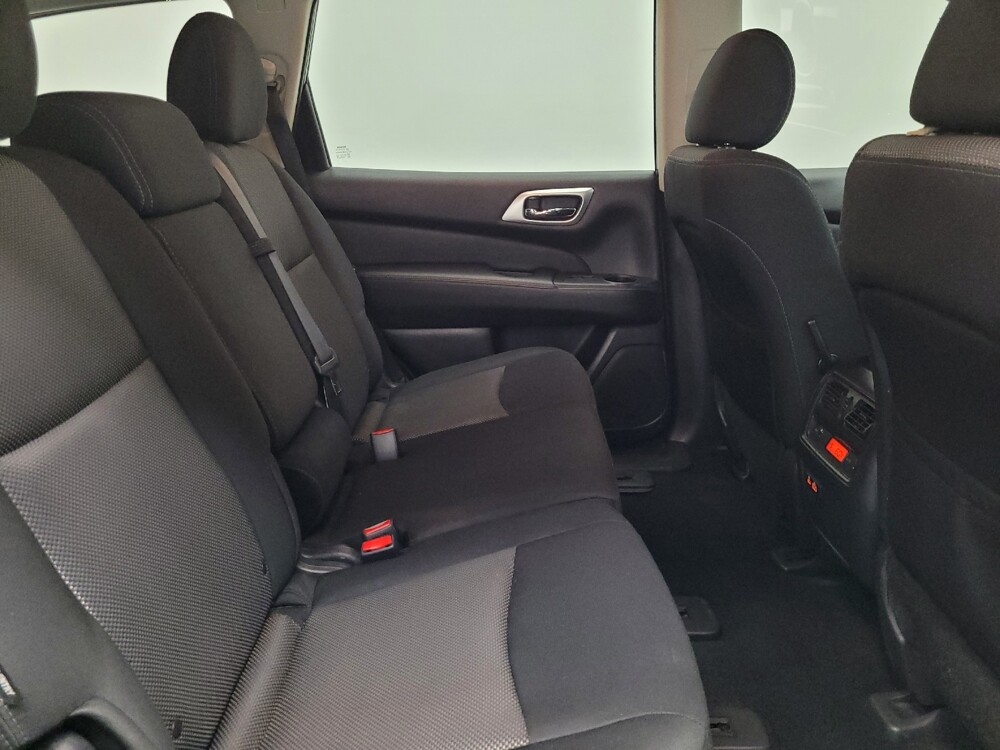 2020 Nissan Pathfinder in Las Vegas, NV 89102 - 18106957 19