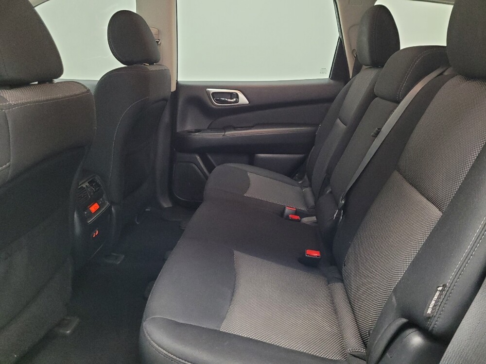 2020 Nissan Pathfinder in Las Vegas, NV 89102 - 18106957 18