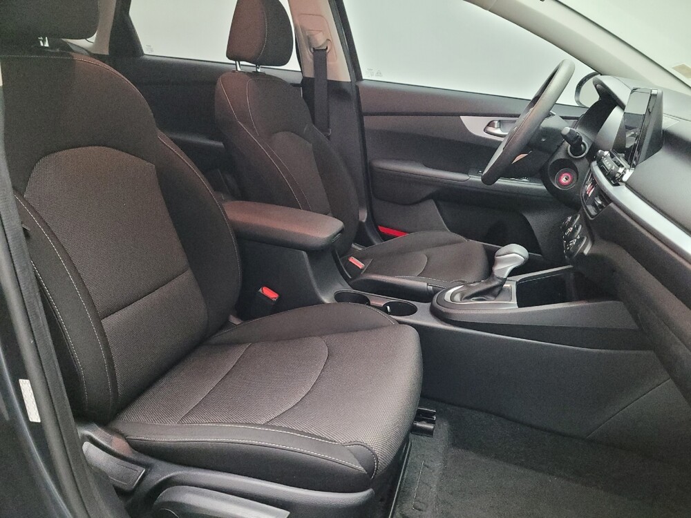 2022 Kia Forte in Riverside, CA 92504 - 18106961 21