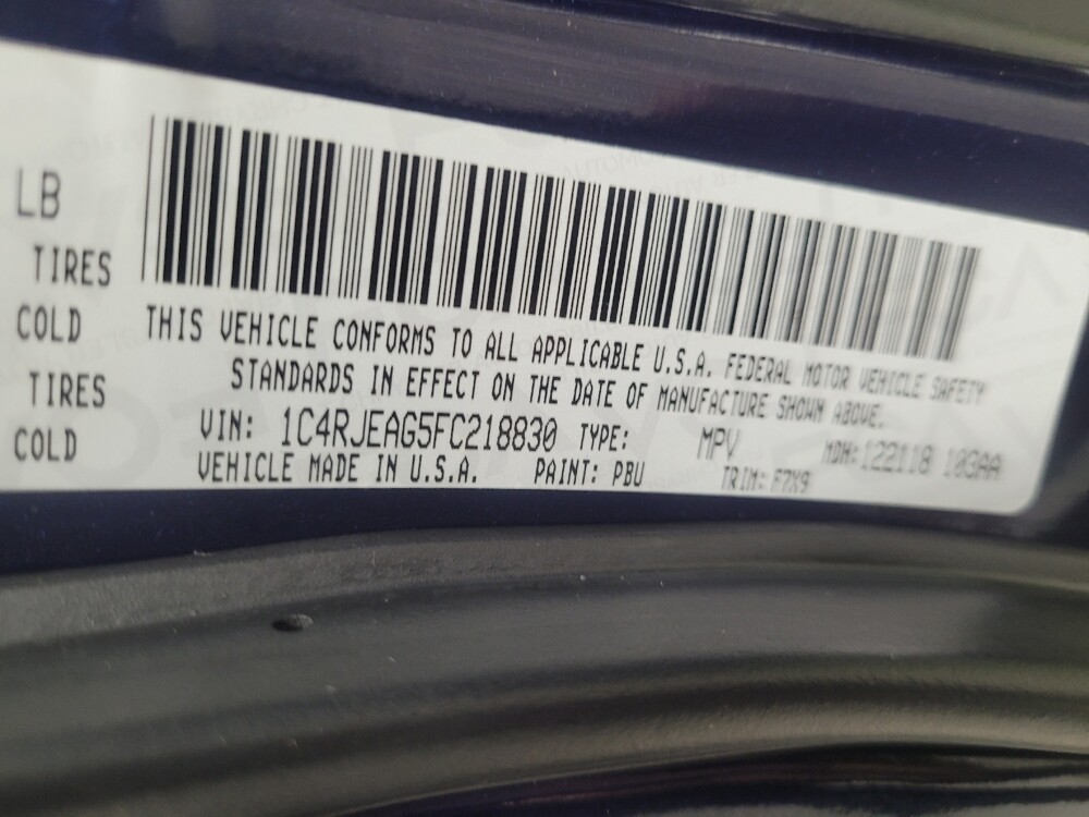 2015 Jeep Grand Cherokee in Jackson, MS 39211 - 18106965 33