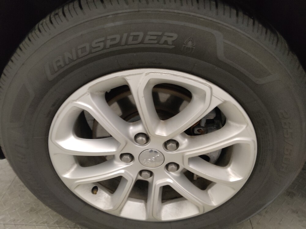 2015 Jeep Grand Cherokee in Jackson, MS 39211 - 18106965 31