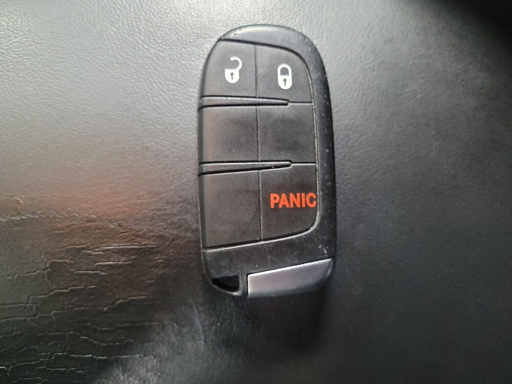 2015 Jeep Grand Cherokee in Jackson, MS 39211 - 18106965 32