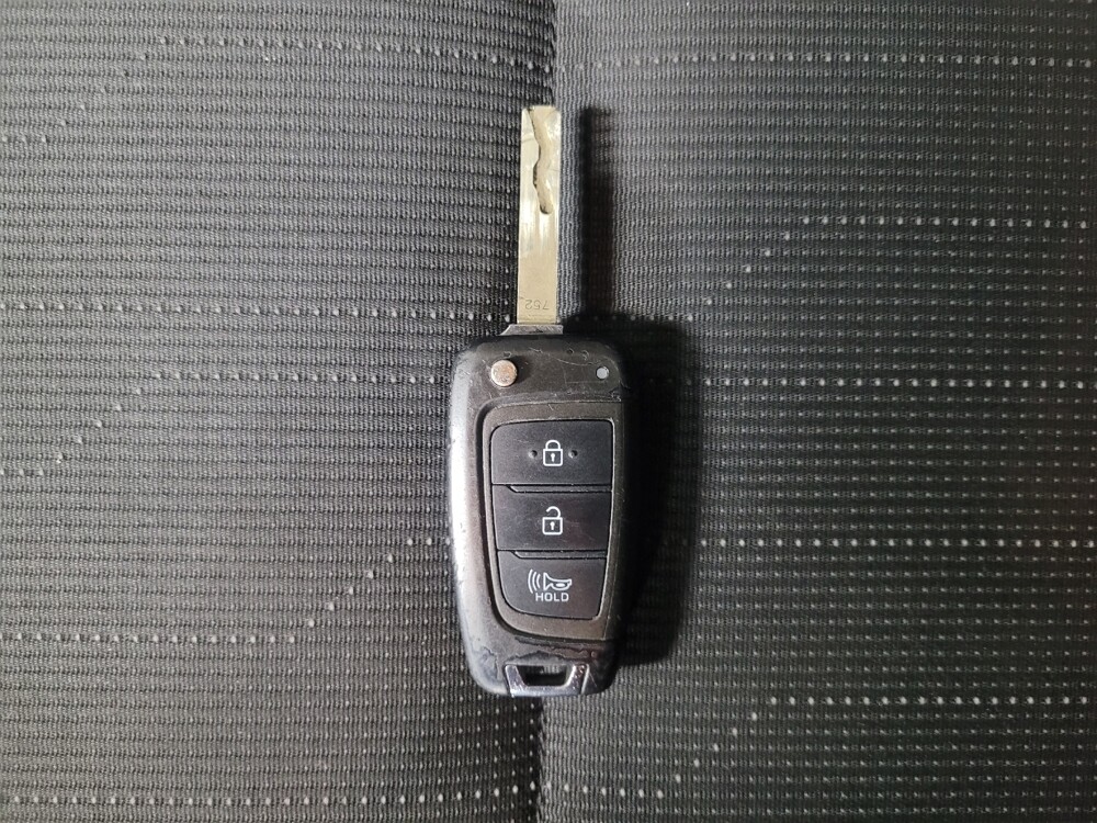 2024 Hyundai Venue in Morrow, GA 30260 - 18106968 32