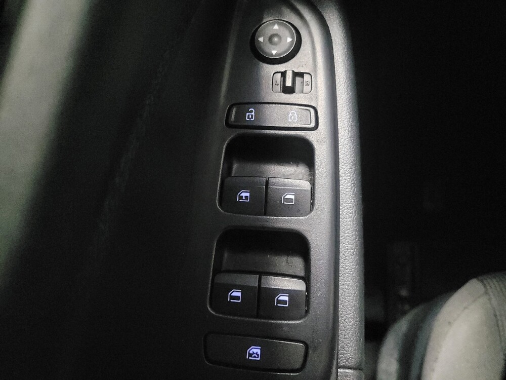 2024 Hyundai Venue in Morrow, GA 30260 - 18106968 27