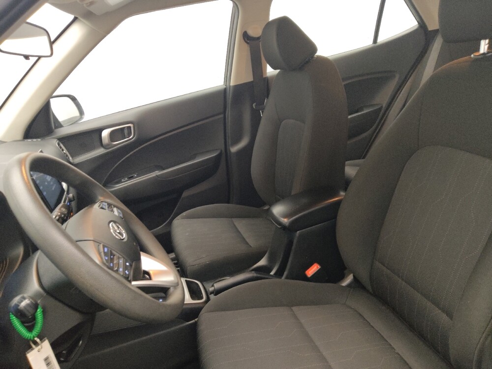 2024 Hyundai Venue in Morrow, GA 30260 - 18106968 17