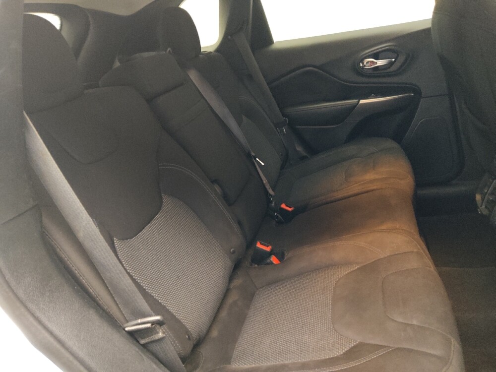 2019 Jeep Cherokee in Union City, GA 30291 - 18106970 19