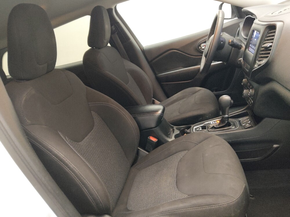 2019 Jeep Cherokee in Union City, GA 30291 - 18106970 21