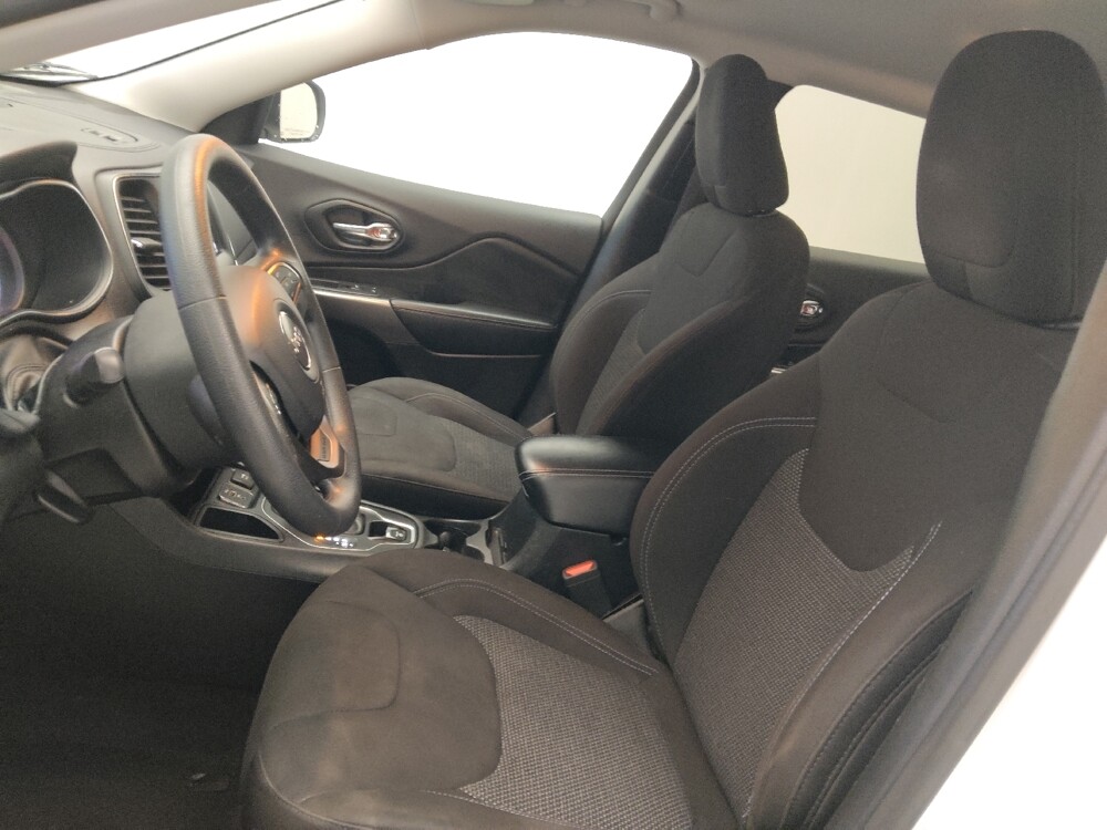 2019 Jeep Cherokee in Union City, GA 30291 - 18106970 17