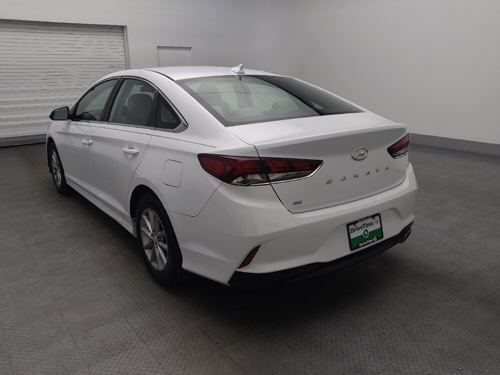 2018 Hyundai Sonata in Hialeah, FL 33014 - 18106983 5