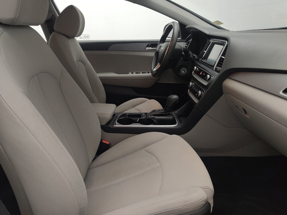 2018 Hyundai Sonata in Hialeah, FL 33014 - 18106983 21