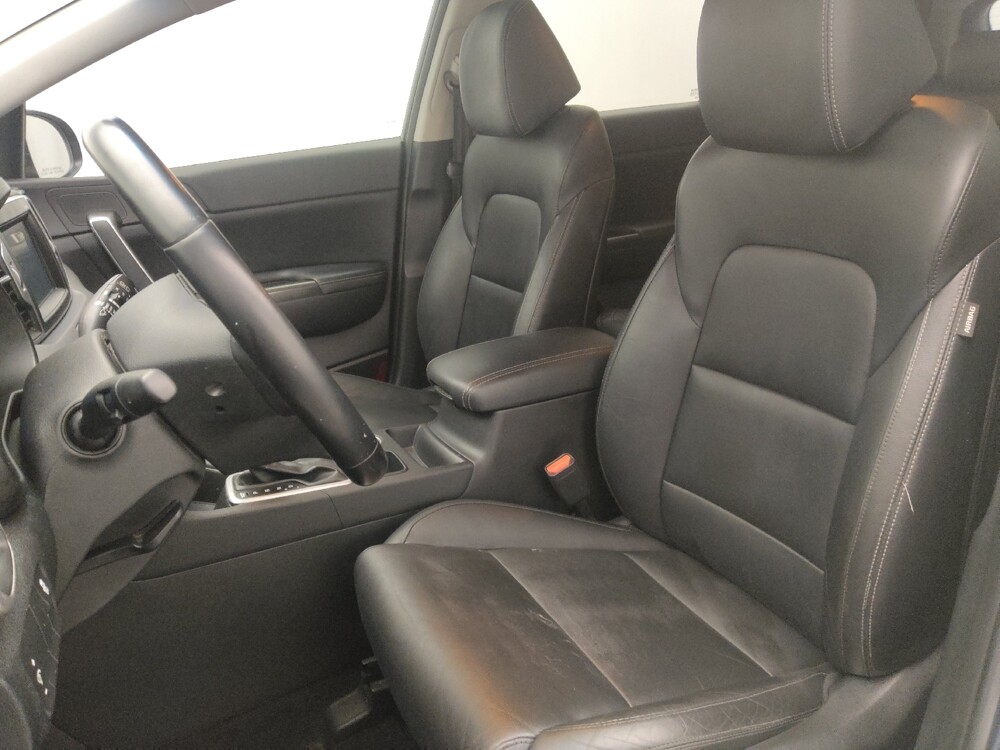 2017 Kia Sportage in Hialeah, FL 33014 - 18106984 17