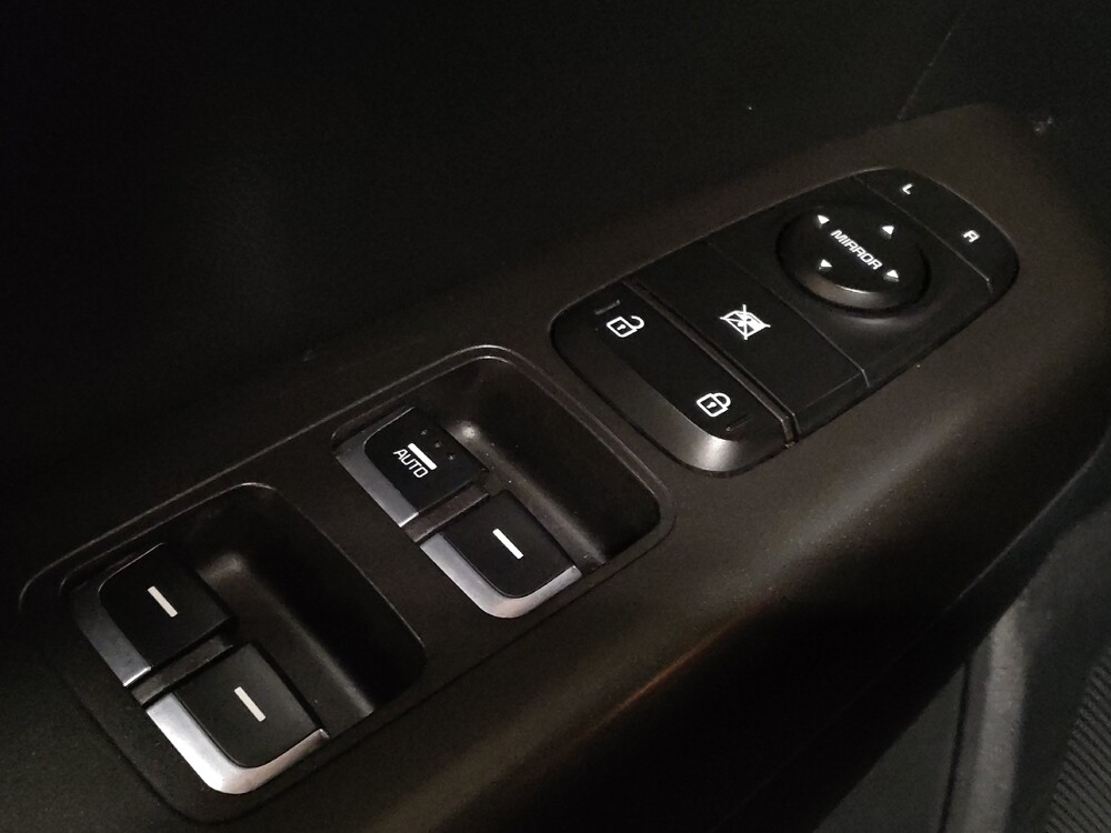 2017 Kia Sportage in Hialeah, FL 33014 - 18106984 27