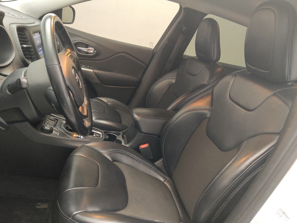 2019 Jeep Cherokee in Stone Mountain, GA 30083 - 18106989 17