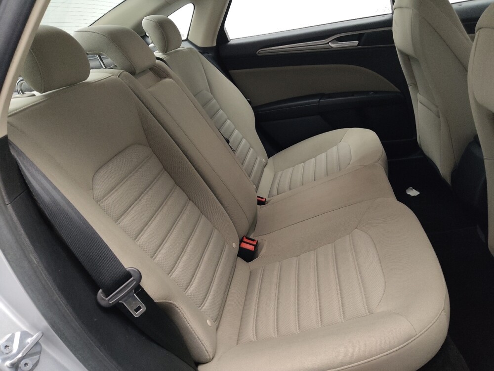 2018 Ford Fusion in Chattanooga, TN 37421 - 18106999 19