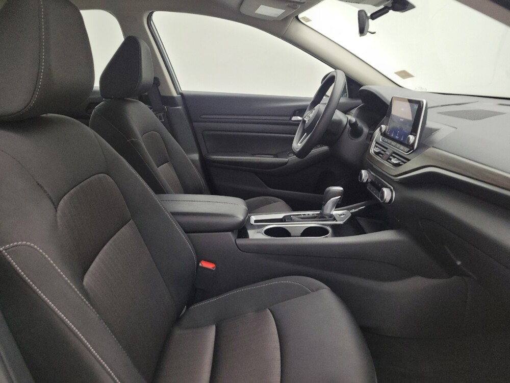 2024 Nissan Altima in Columbus, OH 43228 - 18107007 21