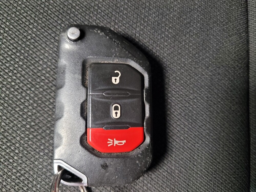 2019 Jeep Wrangler in Bradenton, FL 34207 - 18107008 32