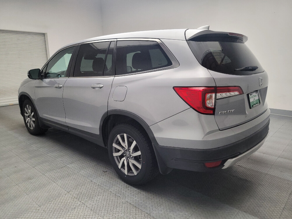 2019 Honda Pilot in Riverside, CA 92504 - 18107012 5