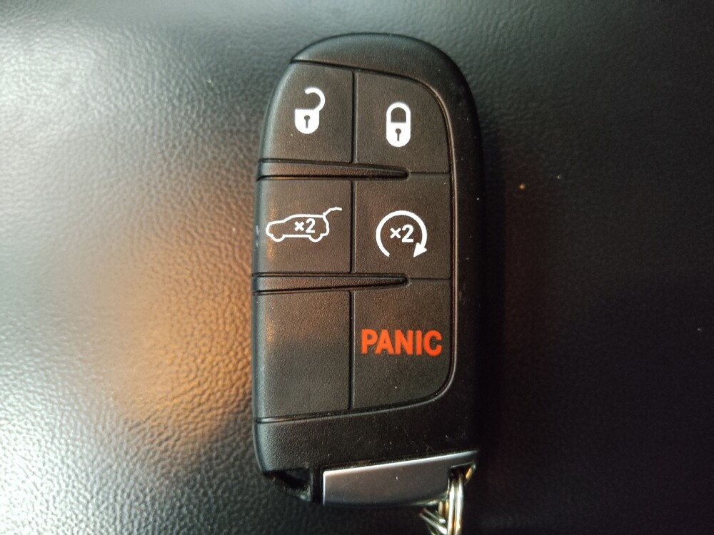 2018 Jeep Grand Cherokee in Denver, CO 80012 - 18107019 32