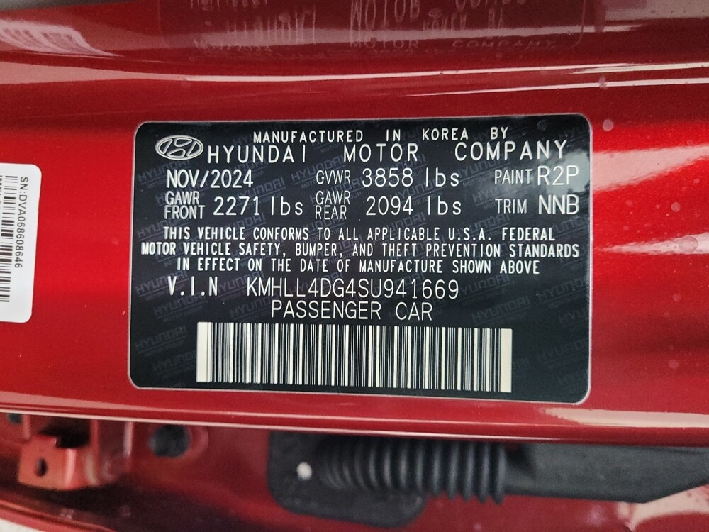 2025 Hyundai Elantra in Pittsburgh, PA 15236 - 18107026 33