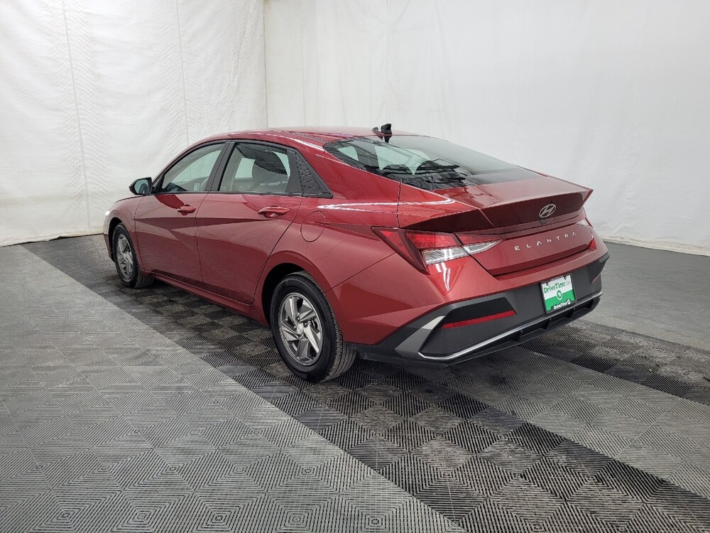 2025 Hyundai Elantra in Pittsburgh, PA 15236 - 18107026 5