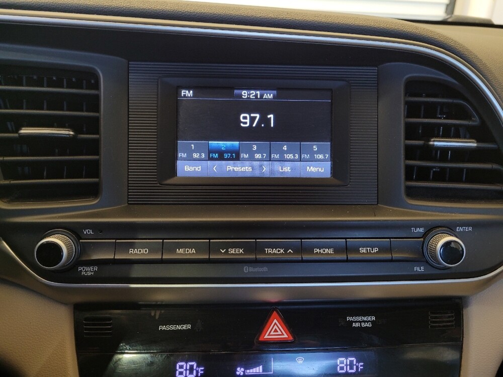 2020 Hyundai Elantra in Columbus, OH 43228 - 18107034 25