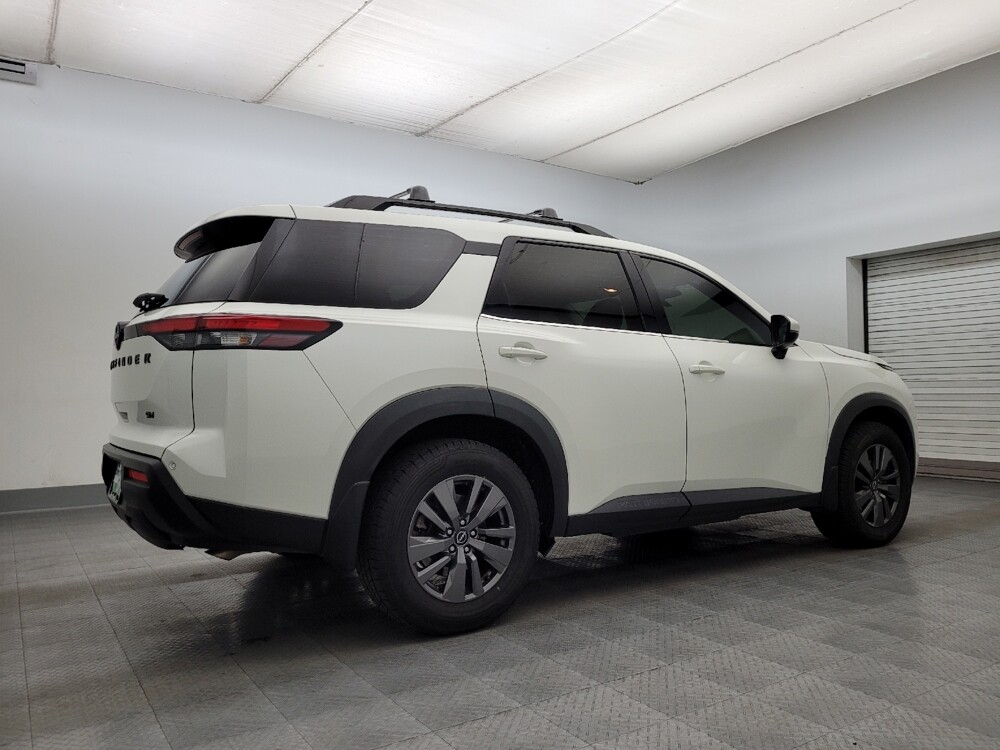 2022 Nissan Pathfinder in Mesa, AZ 85210 - 18107038 10