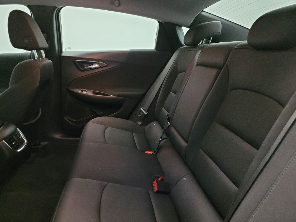 2023 Chevrolet Malibu in Glendale, AZ 85301 - 18107039 18