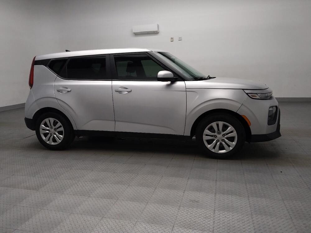 2020 Kia Soul in Arlington, TX 76011 - 18107045 11