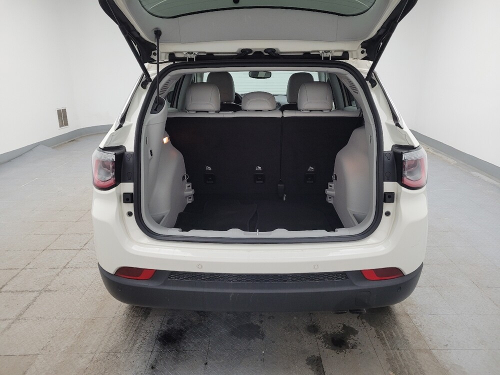 2018 Jeep Compass in Columbus, OH 43228 - 18107046 29