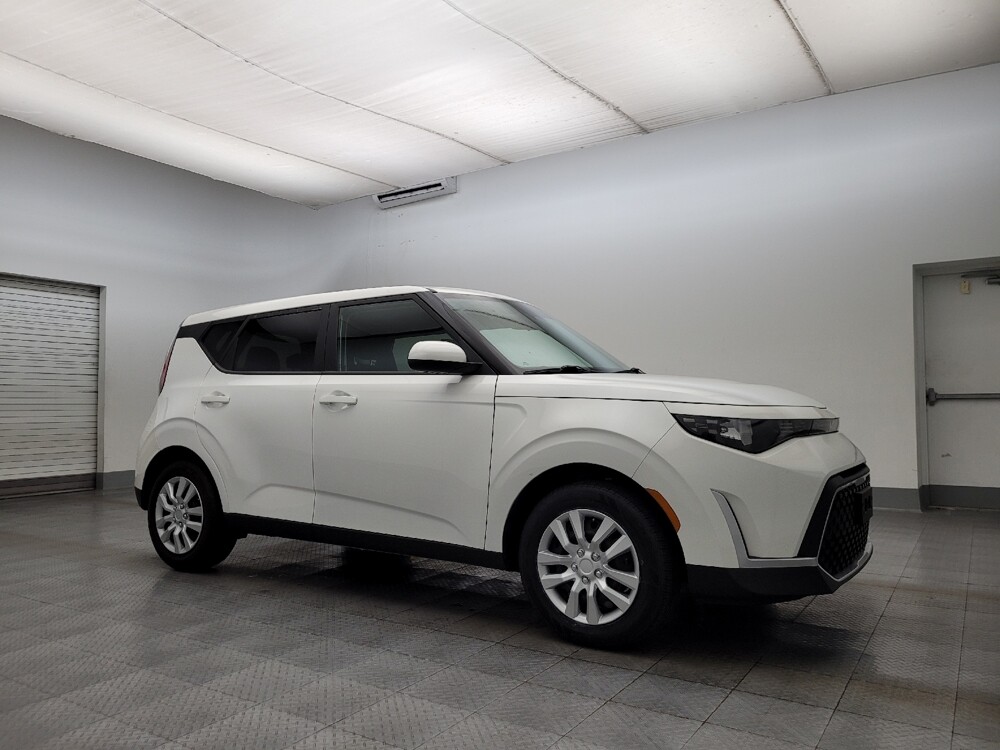 2024 Kia Soul in Albuquerque, NM 87123 - 18107052 11