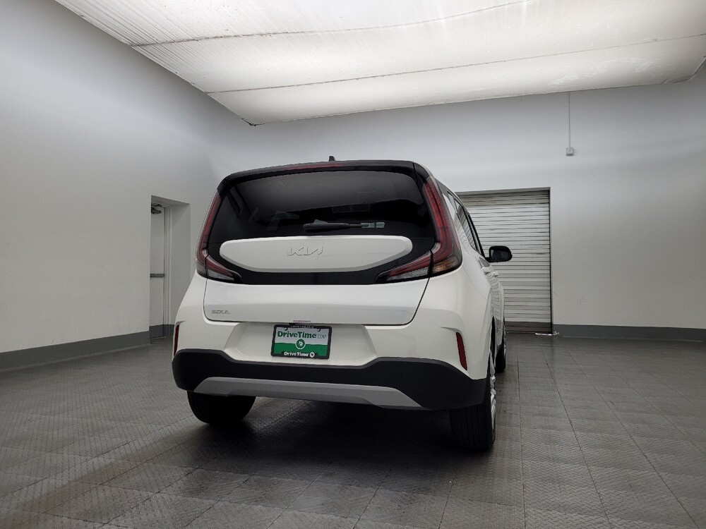 2024 Kia Soul in Albuquerque, NM 87123 - 18107052 7