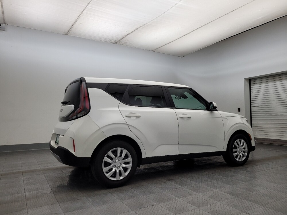 2024 Kia Soul in Albuquerque, NM 87123 - 18107052 10