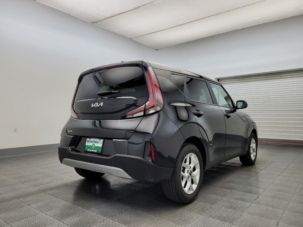 2024 Kia Soul in Albuquerque, NM 87123 - 18107053 9