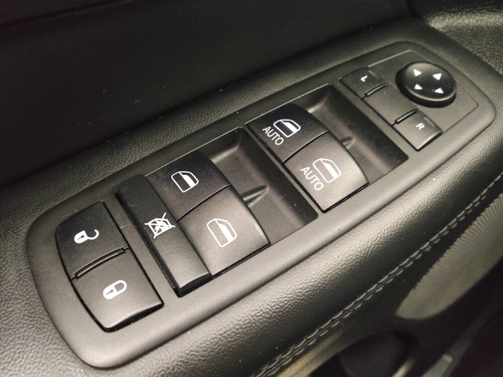 2019 Jeep Grand Cherokee in San Antonio, TX 78238 - 18107064 27