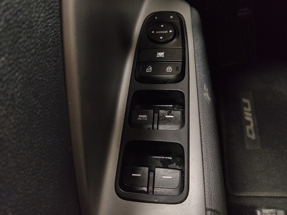 2022 Kia Niro in Chattanooga, TN 37421 - 18107073 27