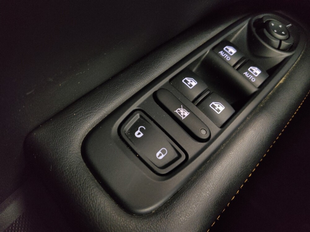 2018 Jeep Compass in Union City, GA 30291 - 18107074 27