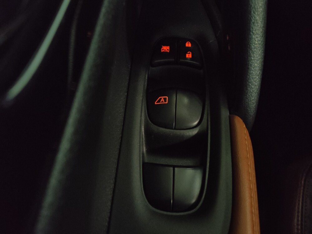 2018 Nissan Rogue in Union City, GA 30291 - 18107079 27