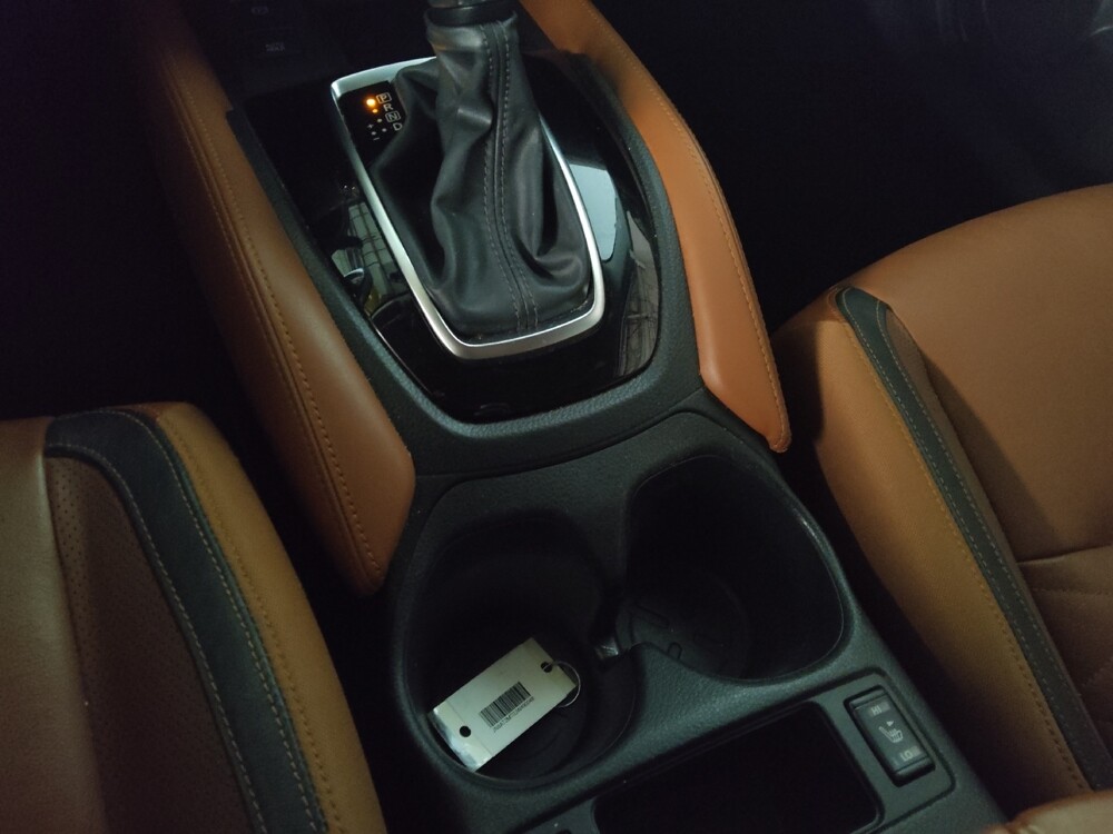 2018 Nissan Rogue in Union City, GA 30291 - 18107079 26