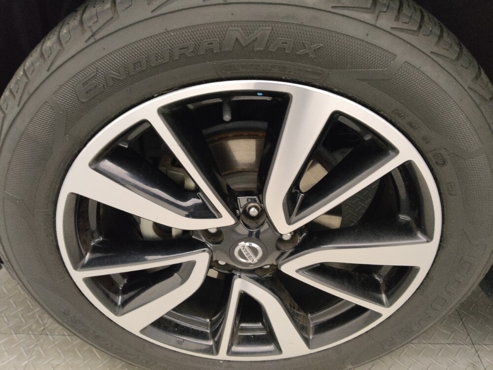 2018 Nissan Rogue in Union City, GA 30291 - 18107079 31