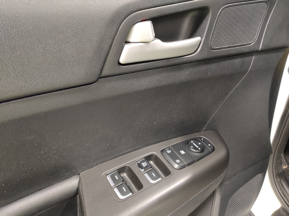 2018 Kia Sportage in Columbus, OH 43231 - 18107099 27