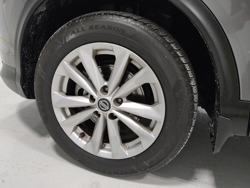 2019 Nissan Rogue Sport in Columbus, OH 43231 - 18107100 31