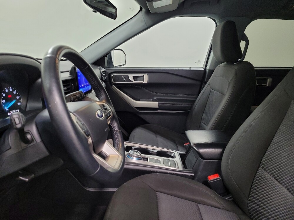 2023 Ford Explorer in Pittsburgh, PA 15236 - 18107106 17
