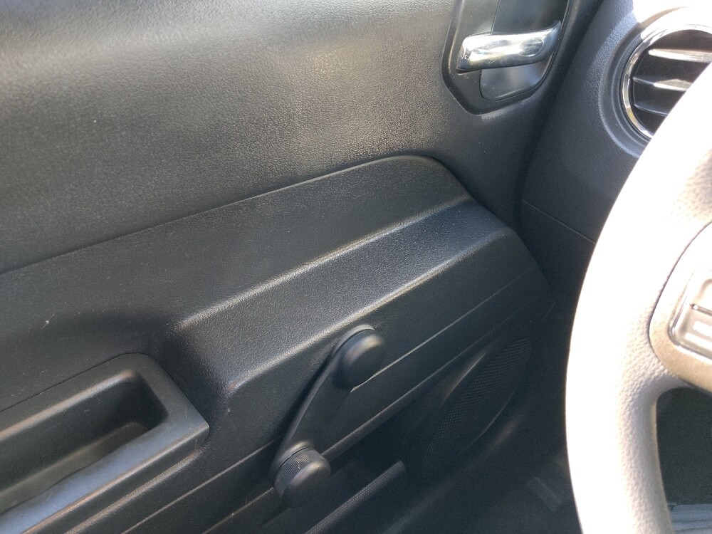 2015 Jeep Patriot in Union City, GA 30291 - 18107113 27