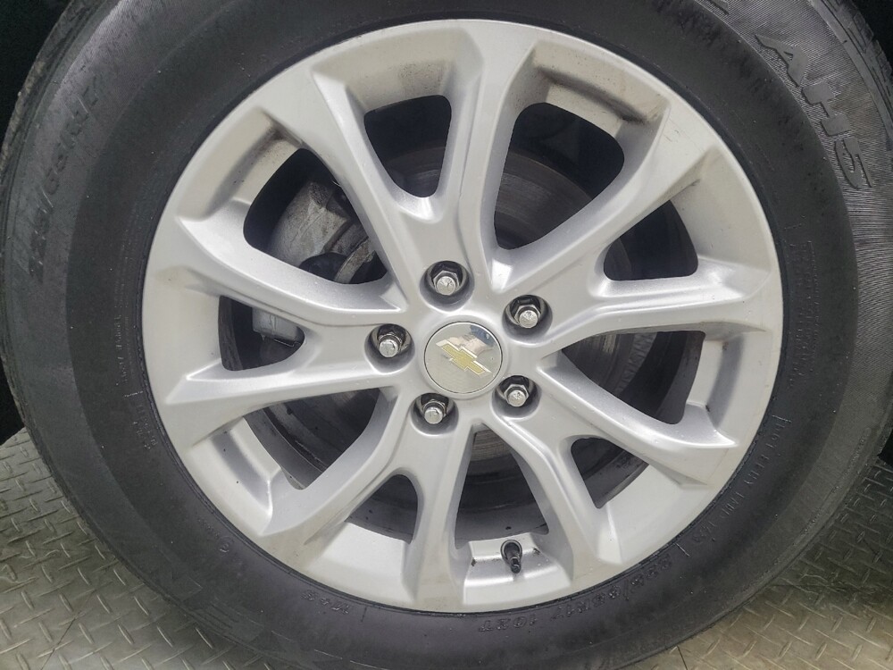 2019 Chevrolet Equinox in Indianapolis, IN 46222 - 18107117 31